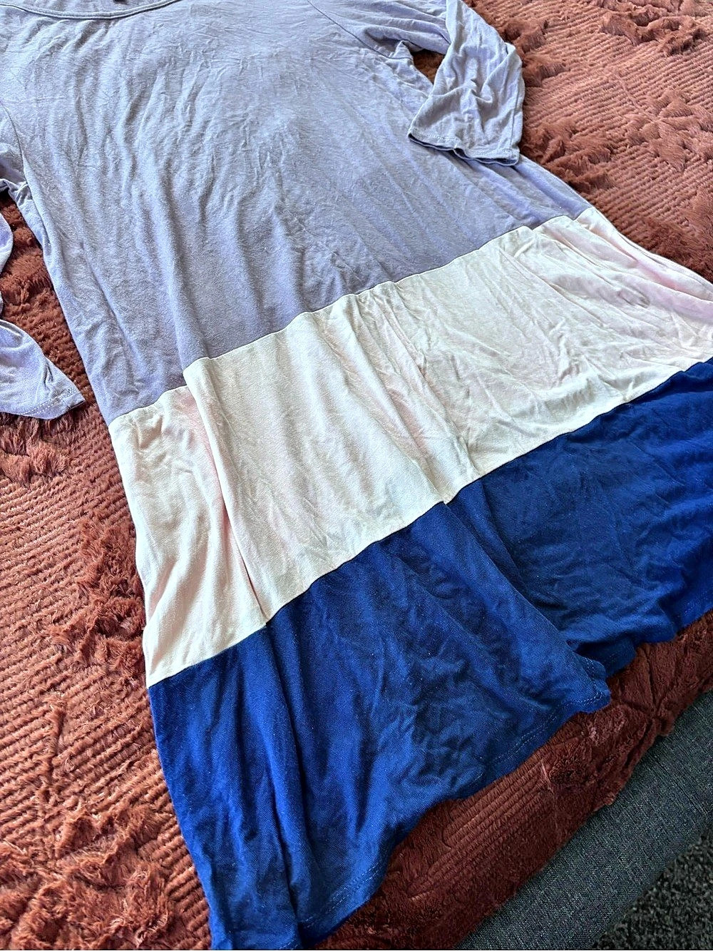 VOLL Color Block Swing Top - Picture 4 of 4